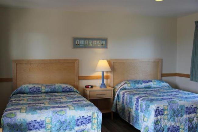 Pony Island Inn Окракоук Екстериор снимка