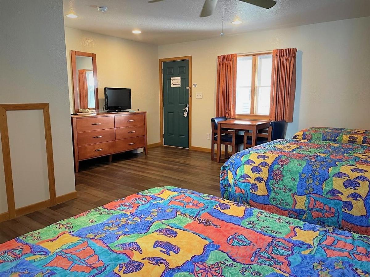 Pony Island Inn Окракоук Екстериор снимка