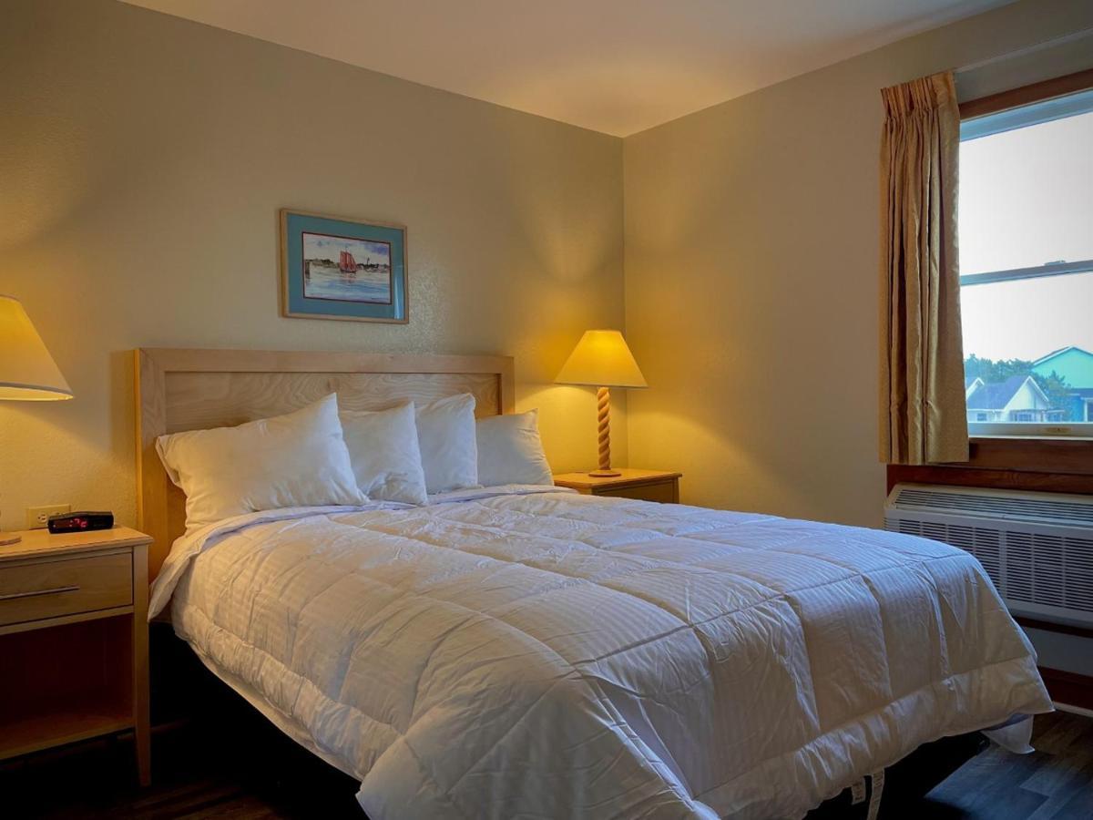 Pony Island Inn Окракоук Екстериор снимка