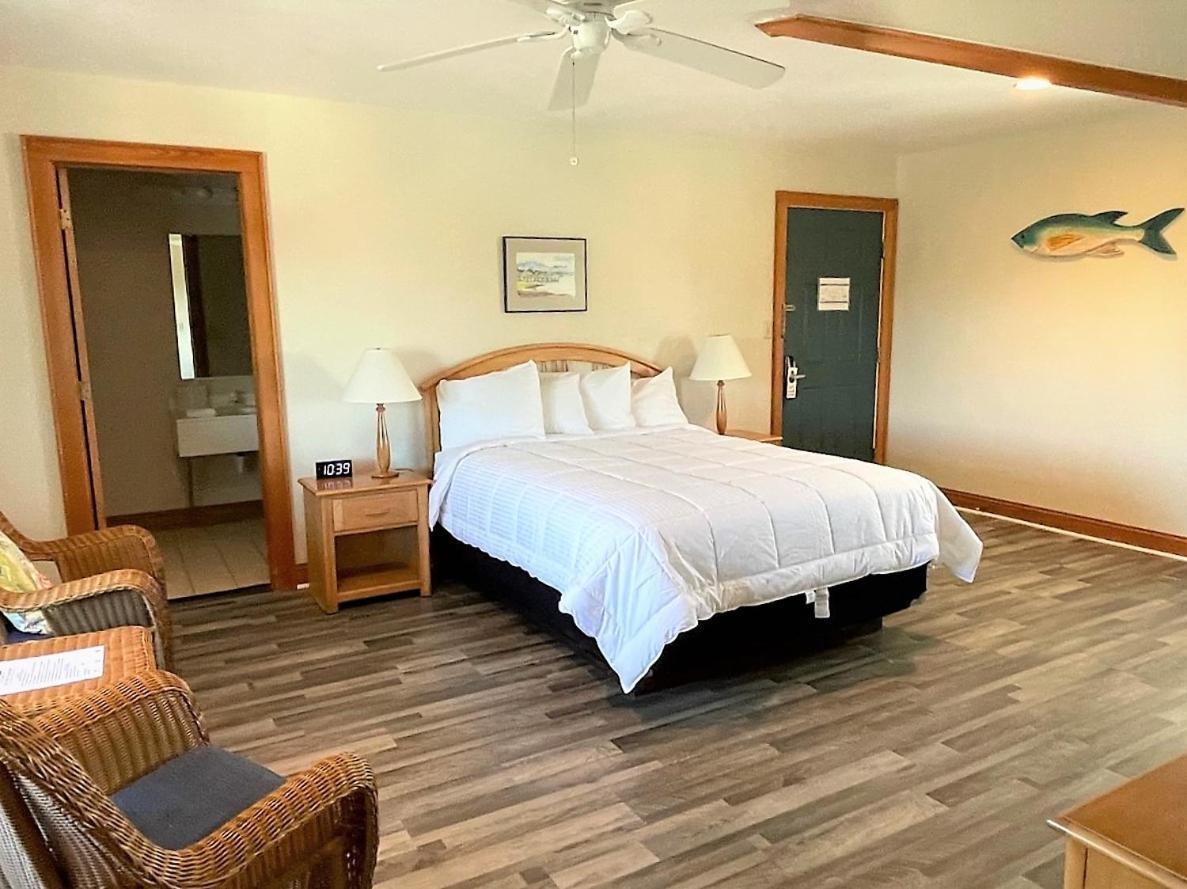 Pony Island Inn Окракоук Екстериор снимка