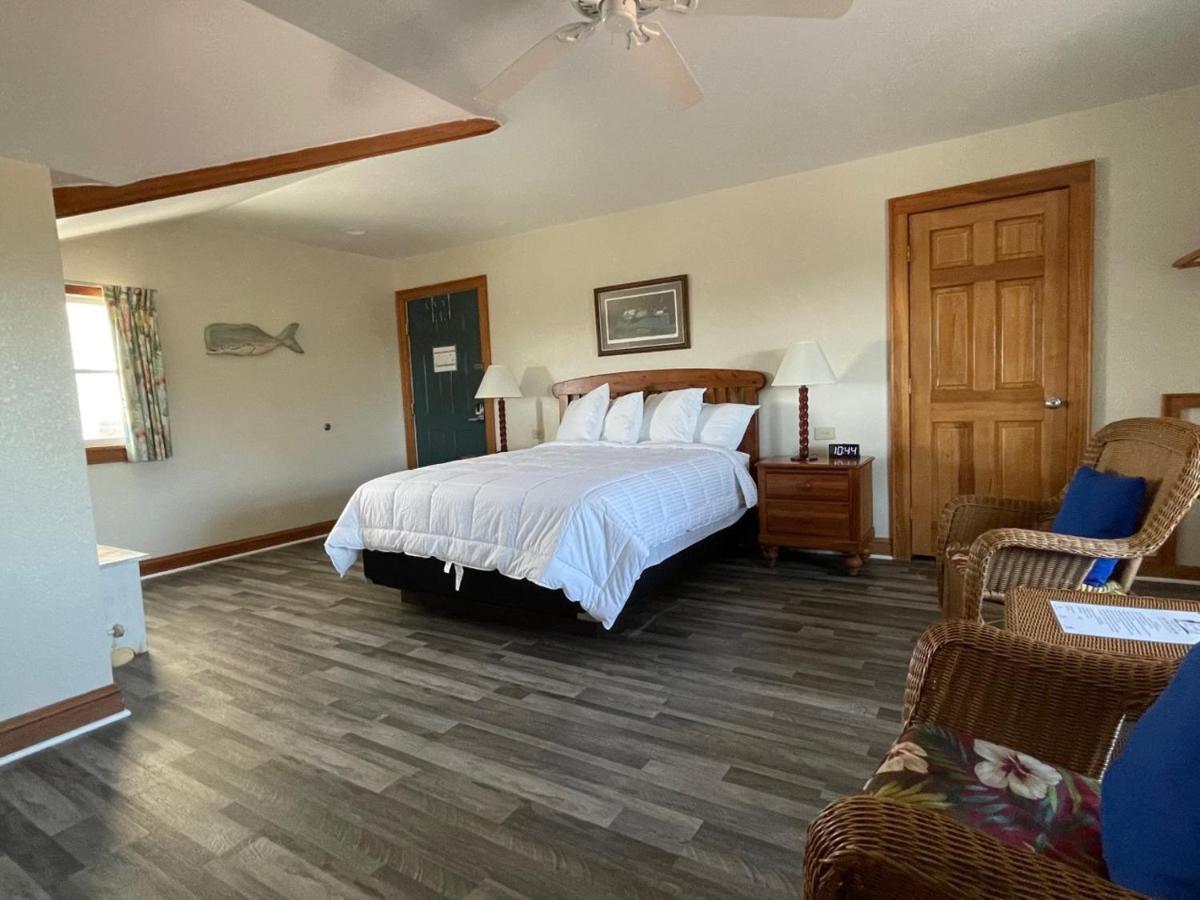 Pony Island Inn Окракоук Екстериор снимка